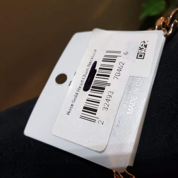 Women's Gold Tone Rhinestone Heart Pendant with Bold Chain Necklace w/ Earrings - Picture 3 of 7